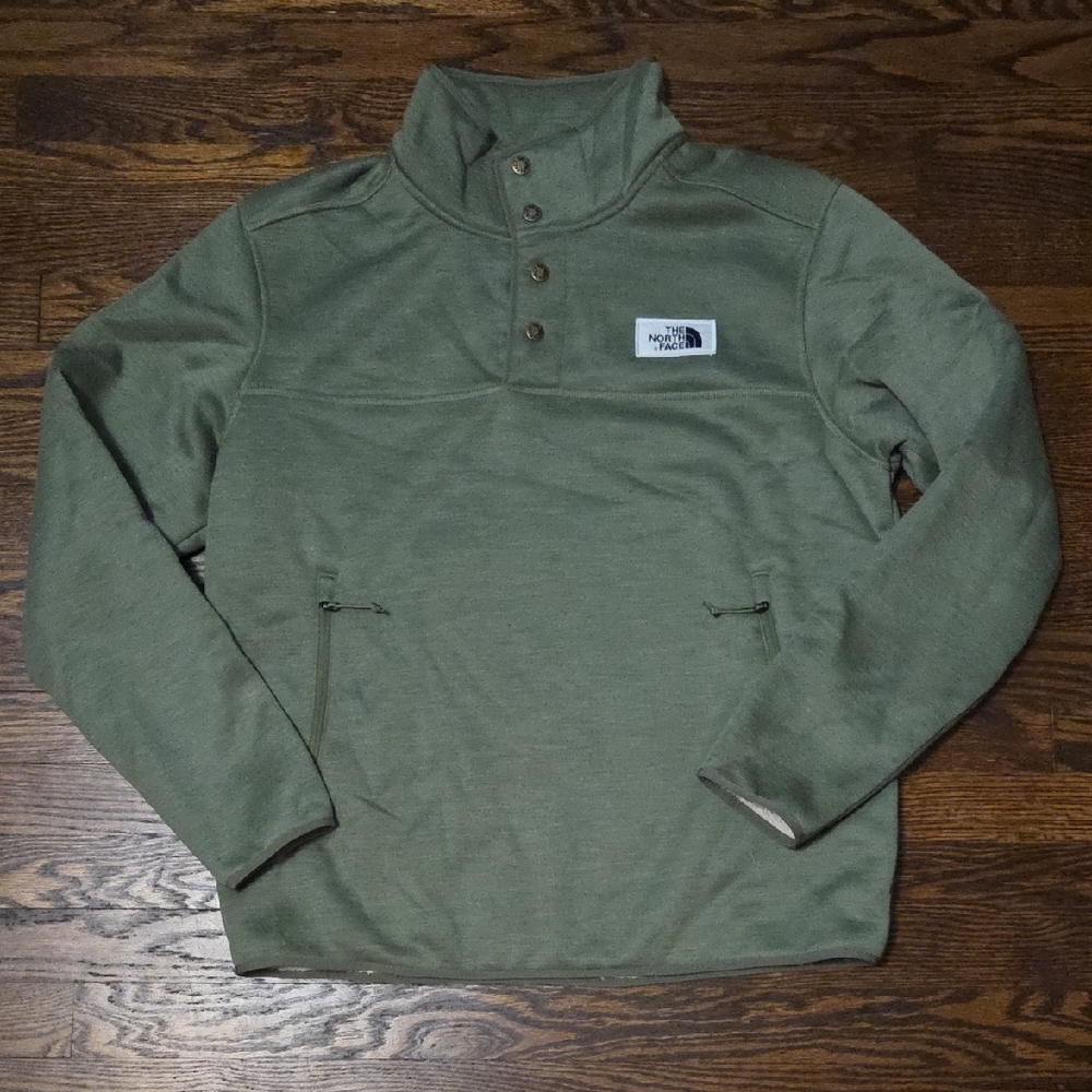 The North Face Olive Green Snap Pullover. Fleece Lined.
